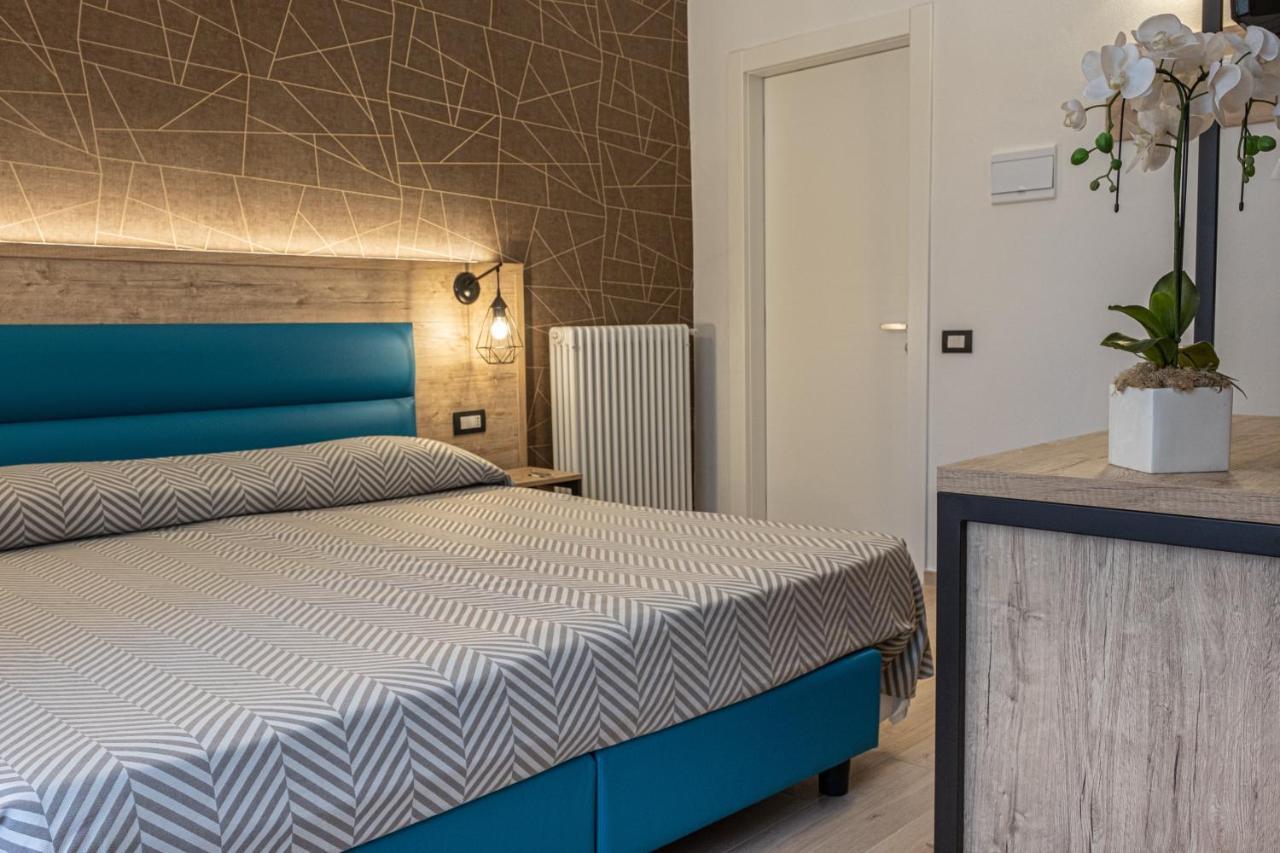 Cuneo Hotel Kültér fotó