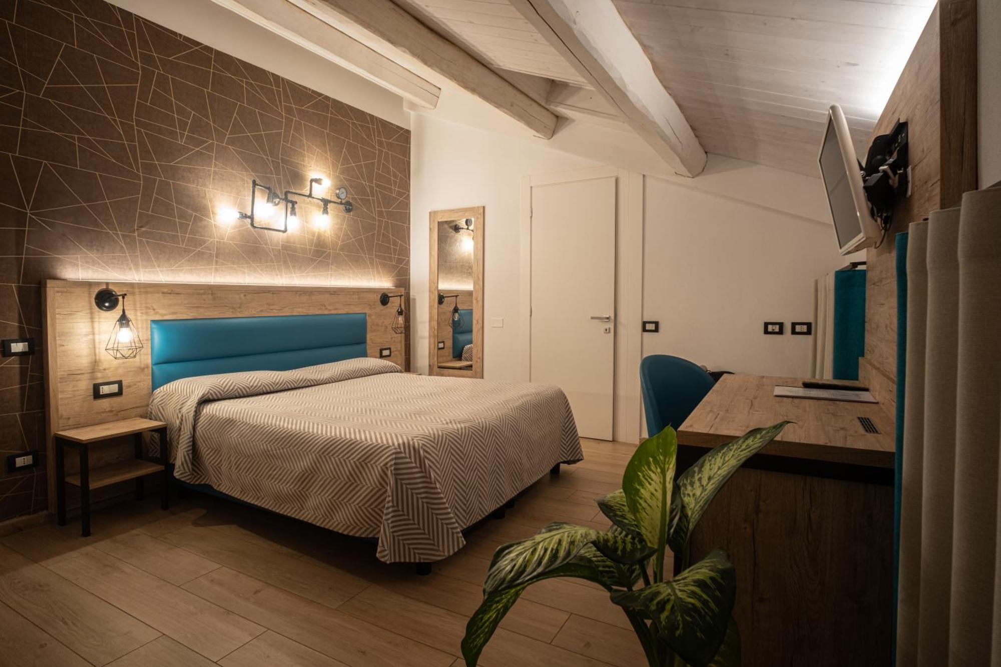 Cuneo Hotel Kültér fotó
