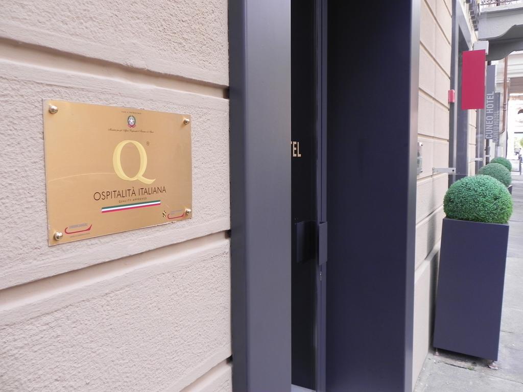 Cuneo Hotel Kültér fotó