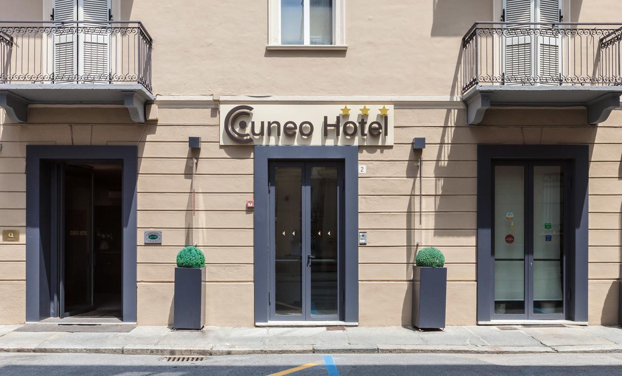 Cuneo Hotel Kültér fotó