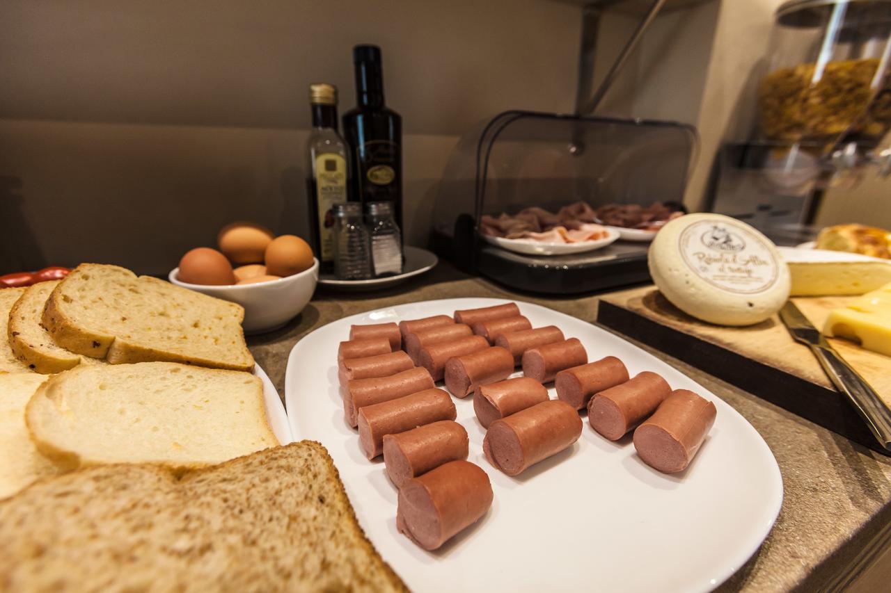 Cuneo Hotel Kültér fotó
