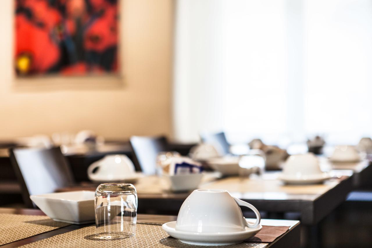 Cuneo Hotel Kültér fotó